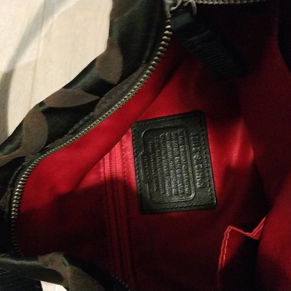 Coach signature shoulder bag - Picture 4 of 8